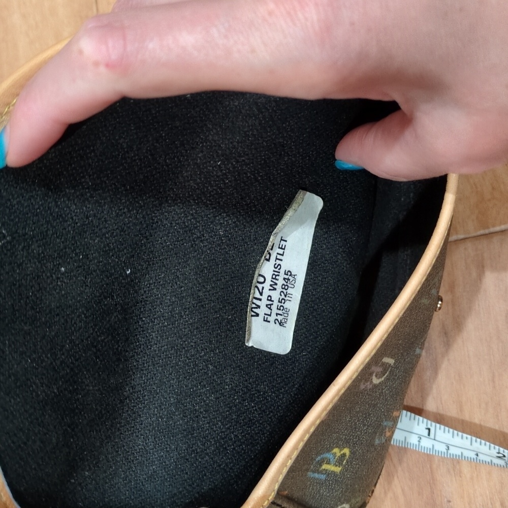 Dooney & Bourke Vintage Black Rainbow Signaturw Monogram Clutch Wallet CALLOUTS - Picture 9 of 14